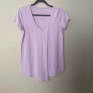 Lululemon Size 6 Purple V-Neck T-Shirt